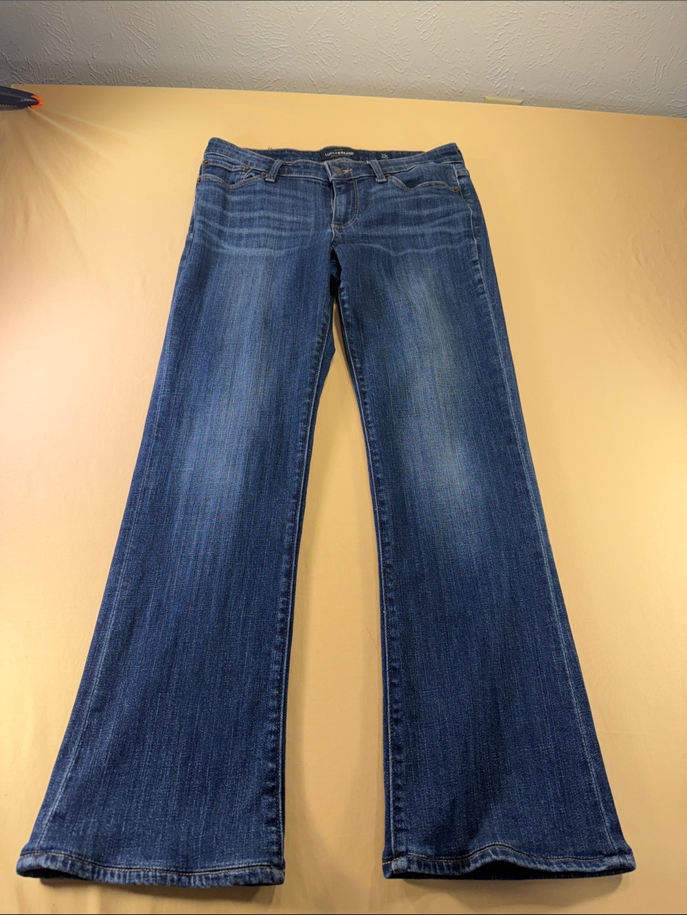 Lucky brand women’s denim jeans, 8/29